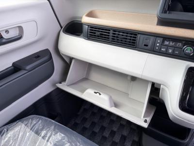 �m�@�a�n�w�@�V�����Îԁ@R5�N10����������ݼޡ�����STOP&CVT�ŔR���WLTC19.4km/L������޾ݼݸ�(ڰ�ް��ڰ�����ǎx��ڰ�ް�ٰ��)����ܰ�ײ���ޱ��LEDͯ��ײā����ذ&�߯������������AC����ޑ���SPL�߯�(�ޯ���ד�)�Ȃǂ��t���Ă��܂��