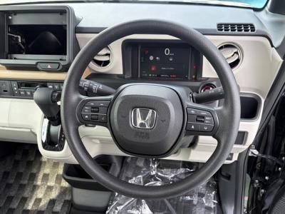 �m�@�a�n�w�@�V�����Îԁ@R5�N10����������ݼޡ�����STOP&CVT�ŔR���WLTC19.4km/L������޾ݼݸ�(ڰ�ް��ڰ�����ǎx��ڰ�ް�ٰ��)����ܰ�ײ���ޱ��LEDͯ��ײā����ذ&�߯������������AC����ޑ���SPL�߯�(�ޯ���ד�)�Ȃǂ��t���Ă��܂��