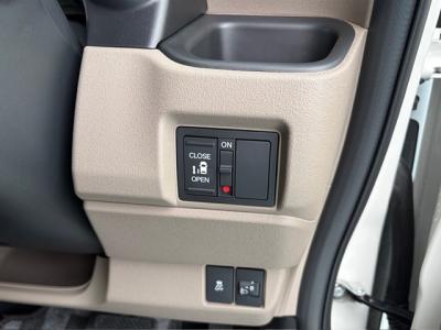 �m�@�a�n�w�W���C�@�V�����Îԁ@�����STOP&CVT�ŔR���WLTC21.3km/L�R6�N9���ɒǉ����ꂽJOY�����ޱ���ӎ�������è�ނȐ�p���O���Ł���pLEDͯ��ײā���p������ā�̧��د��ײ���ް�ށ��Ա��ް�ޯ����β�ٷ���߂ق�����ܰ�ײ���ޱ�����ذ�����޾ݼݸ�(���ǎx��ڰ�ް�ٰ��)��F���˰�������AC����ޑ���SPL�߯�(�ޯ���ץ����ٽ���)�Ȃǂ𑕔��