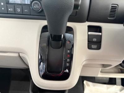 �m�@�a�n�w�@�V�����Îԁ@R5�N10����������ݼޡ�����STOP&CVT�ŔR���WLTC21.6km/L������޾ݼݸ�(ڰ�ް��ڰ�����ǎx��ڰ�ް�ٰ��)����ܰ�ײ���ޱ��LEDͯ��ײā����ذ&�߯������������AC��LED̫�ށ���ޑ���SPL�߯�(�ޯ���ד�)�Ȃǂ��t���Ă��܂��