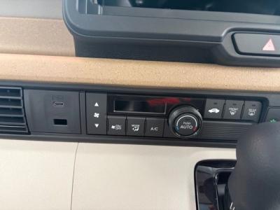 �m�@�a�n�w�@�V�����Îԁ@R5�N10����������ݼޡ�����STOP&CVT�ŔR���WLTC21.6km/L������޾ݼݸ�(ڰ�ް��ڰ�����ǎx��ڰ�ް�ٰ��)����ܰ�ײ���ޱ��LEDͯ��ײā����ذ&�߯������������AC��LED̫�ށ���ޑ���SPL�߯�(�ޯ���ד�)�Ȃǂ��t���Ă��܂��