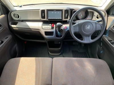 �m�|�n�m�d�@�V�����Îԁ@N�ذ�ޑ�3�e��N-ONE����̒��ԏ�ɓ���S��154cm�Ő�p��ٰ̂ƽ�߰è��ȊO�ς�۰�޳ݡ����ٽį�߂�CVT�ŔR��28.4km/L�������e�́����AC�����ذ&�߯�����ā���pٰ̽�߲װ����p����ݼ�݁���ܲ�߰����ײ�޼���׽�ق���߼�݂́����񂵂�PKG(ڰ�ް��ڰ�)����ذ��ނȂǂ𑕔��B