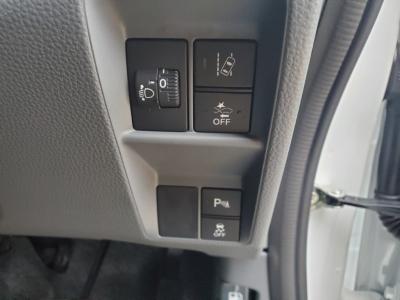 �m�|�u�`�m�@�V�����Îԁ@�ʐ����Ȃ�4WD!��������װڽ�Ə���Ȃ܂����ׯĂɂȂ�V�����y���p��ݡ�����STOP��CVT�ŔR���WLTC16.6km/L!�����́����޾ݼݸ�(ڰ�ް��ڰ�&ڰ�ް�ٰ��)����ڽ����ײ�޼���׽�����AC����ܰ����ނȂǂ��t���Ă��܂��