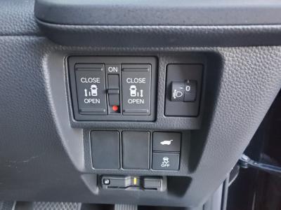 �X�e�b�v���S���X�p�[�_�@�V�����Îԁ@R4�N5����������ݼޡ2L�ݼ�݂ɔ��d�Ƌ쓮�p��2Ӱ��ʲ��د�޼��тŔR���WLTC19.6km/L��l�C��7�l���́�����ݕt����޼�Ă��t�������޾ݼݸށ�LEDͯ��ײā�16�����Ё�������ܰ�ײ���ޱ�����ذ����ޑ����p��߼��PKG(�ޯ���ץ������Ӻ�)����ܰ�ޯ��ޱ�ق���߼�݂́��������30.8���~��9�������پ��TV23.8���~�t��!