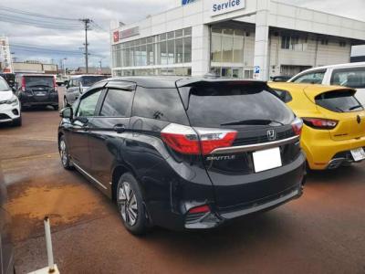 �V���g���@�V�����Îԁ@�l�C��ʲ��د�ޡ̨��HV�Ɠ���1.5L�ݼ��&Ӱ����7��AT�ŔR���34.4km/L!̨�Ă��40cm������Ᏸ�ōL��׹ޯ�޽�߰�������́����ذ&�߯�����ā����AC���߼�݂́���ذ����پ��TV���ޯ���ׁ�ETC�Ȃǂ��t���Ă��܂�!