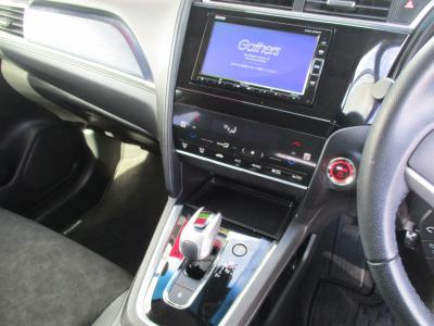 �V���g���@�V�����Îԁ@R1�N5����ϲŰ��ݼނŌ���^�ɂȂ�O������߰�޻޲݂Ȃǂ�ύX�1.5L�ݼ�݂�7��AT�ŔR���WLTC24.8km/L!�����޾ݼݸ�(ڰ�ް��ڰ������َx���tڰ�ް�ٰ��)�����ذ����ޑ���PKG(�ޯ���ץ�ñ�ݸ��ӺݥETC)��LEDͯ��ײ�&̫�ށ�ܲ�߰�ޱ���������ټ��ā�F���˰���ق���߼�݂́���ذ����پ��TV���t���Ă��܂�!