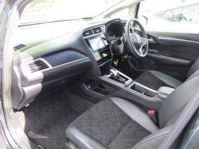 �V���g���@�V�����Îԁ@R1�N5����ϲŰ��ݼނŌ���^�ɂȂ�O������߰�޻޲݂Ȃǂ�ύX�1.5L�ݼ�݂�7��AT�ŔR���WLTC24.8km/L!�����޾ݼݸ�(ڰ�ް��ڰ������َx���tڰ�ް�ٰ��)�����ذ����ޑ���PKG(�ޯ���ץ�ñ�ݸ��ӺݥETC)��LEDͯ��ײ�&̫�ށ�ܲ�߰�ޱ���������ټ��ā�F���˰���ق���߼�݂́���ذ����پ��TV���t���Ă��܂�!