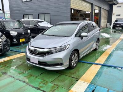 �V���g���@�V�����Îԁ@R1�N5����ϲŰ��ݼނŌ���^�ɡ�O������߰�޻޲݂Ȃǂ�ύX�������޾ݼݸ�(ڰ�ް��ڰ������ّ��Ǖtڰ�ް�ٰ��)���̗p�1.5L�ݼ�݂�7��AT�ŔR���25.2km/L��������e�́����ذ&�߯������������AC���d���i�[�ޱ�װ����ײ�޼���׽�ق����߼�݂́���ذ���&�ޯ���ׁ�ETC���t���Ă��܂��I