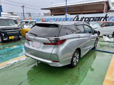 �V���g���@�V�����Îԁ@R1�N5����ϲŰ��ݼނŌ���^�ɡ�O������߰�޻޲݂Ȃǂ�ύX�������޾ݼݸ�(ڰ�ް��ڰ������ّ��Ǖtڰ�ް�ٰ��)���̗p�1.5L�ݼ�݂�7��AT�ŔR���25.2km/L��������e�́����ذ&�߯������������AC���d���i�[�ޱ�װ����ײ�޼���׽�ق����߼�݂́���ذ���&�ޯ���ׁ�ETC���t���Ă��܂��I