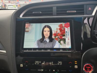 �V���g���@�V�����Îԁ@R1�N5����ϲŰ��ݼނŌ���^�ɂȂ�O������߰�޻޲݂Ȃǂ�ύX�1.5L�ݼ�݂�7��AT�ŔR���WLTC24.8km/L!�����޾ݼݸ�(ڰ�ް��ڰ������َx���tڰ�ް�ٰ��)�����ذ����ޑ���PKG(�ޯ���ץ�ñ�ݸ��ӺݥETC)��LEDͯ��ײ�&̫�ށ�ܲ�߰�ޱ���������ټ��ā�F���˰���ق���߼�݂́�8�������پ��TV���t���Ă��܂�!