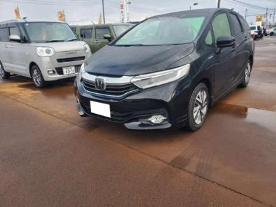 �V���g���@�V�����Îԁ@R1�N5����ϲŰ��ݼނŌ���^�ɂȂ�O������߰�޻޲݂Ȃǂ�ύX�1.5L�ݼ�݂�7��AT�ŔR���WLTC24.8km/L!�����޾ݼݸ�(ڰ�ް��ڰ������َx���tڰ�ް�ٰ��)�����ذ����ޑ���PKG(�ޯ���ץ�ñ�ݸ��ӺݥETC)��LEDͯ��ײ�&̫�ށ�ܲ�߰�ޱ���������ټ��ā�F���˰���ق���߼�݂́�8�������پ��TV���t���Ă��܂�!