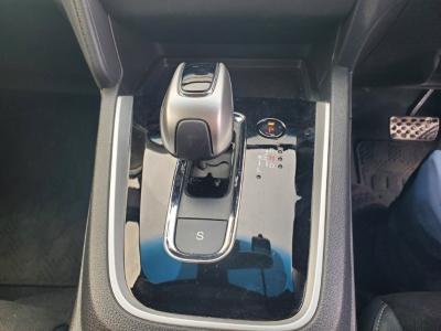 �V���g���@�V�����Îԁ@R1�N5����ϲŰ��ݼނŌ���^�ɂȂ�O������߰�޻޲݂Ȃǂ�ύX�1.5L�ݼ�݂�7��AT�ŔR���WLTC24.8km/L!�����޾ݼݸ�(ڰ�ް��ڰ������َx���tڰ�ް�ٰ��)�����ذ����ޑ���PKG(�ޯ���ץ�ñ�ݸ��ӺݥETC)��LEDͯ��ײ�&̫�ށ�ܲ�߰�ޱ���������ټ��ā�F���˰���ق���߼�݂́�8�������پ��TV���t���Ă��܂�!