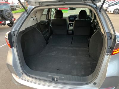 Vg@VÎԁ@R1N5ϲŰݼނŌ^ɡO߰޻޲݂ȂǂύX޾ݼݸ(ڰްڰّǕtڰްٰ)̗p1.5Lݼ݂7ATŔR25.2km/Léذ&߯ACdi[ޱװײ޼׽ق߼݂́ذ&ޯׁETCtĂ܂I