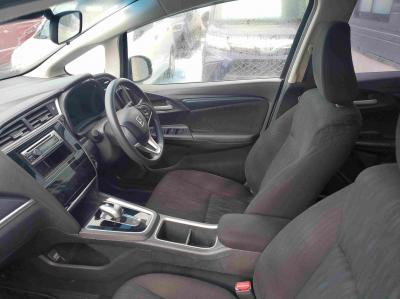 �V���g���@�V�����Îԁ@R1�N5����ϲŰ��ݼނŌ���^�ɡ�O������߰�޻޲݂Ȃǂ�ύX�������޾ݼݸ�(ڰ�ް��ڰ������ّ��Ǖtڰ�ް�ٰ��)���̗p�1.5L�ݼ�݂�7��AT�ŔR���25.2km/L��������e�́����ذ&�߯������������AC���d���i�[�ޱ�װ����ײ�޼���׽��CD���߂Ȃǂ��t���Ă��܂��I