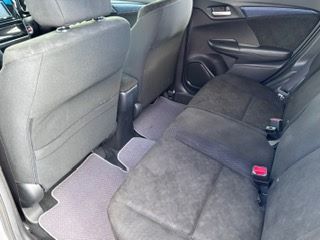 �V���g���@�V�����Îԁ@�l�C��ʲ��د�ޡ̨��HV�Ɠ���1.5L�ݼ��&Ӱ����7��AT�ŔR���34.4km/L!̨�Ă��40cm������Ᏸ�ōL��׹ޯ�޽�߰�������́����ذ&�߯�����ā����AC����ײ�޼���׽���߼�݂́���ذ��ށ��ޯ���ׁ�ETC�Ȃǂ��t���Ă��܂�!