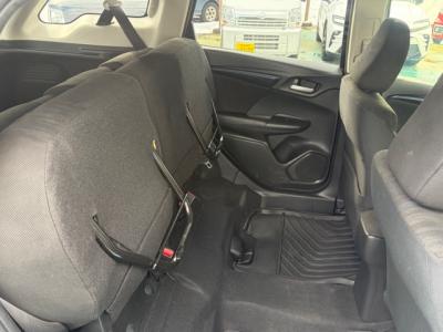 �V���g���@�V�����Îԁ@R1�N5����ϲŰ��ݼނŌ���^�ɡ�O������߰�޻޲݂Ȃǂ�ύX�������޾ݼݸ�(ڰ�ް��ڰ������ّ��Ǖtڰ�ް�ٰ��)���̗p�1.5L�ݼ�݂�7��AT�ŔR���25.2km/L��������e�́����ذ&�߯������������AC���d���i�[�ޱ�װ����ײ�޼���׽�ق����߼�݂́���ذ����پ��TV&�ޯ���ׁ�ETC���t���Ă��܂��I