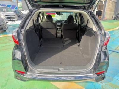 �V���g���@�V�����Îԁ@R1�N5����ϲŰ��ݼނŌ���^�ɡ�O������߰�޻޲݂Ȃǂ�ύX�������޾ݼݸ�(ڰ�ް��ڰ������ّ��Ǖtڰ�ް�ٰ��)���̗p�1.5L�ݼ�݂�7��AT�ŔR���25.2km/L��������e�́����ذ&�߯������������AC���d���i�[�ޱ�װ����ײ�޼���׽�ق����߼�݂́���ذ����پ��TV&�ޯ���ׁ�ETC���t���Ă��܂��I