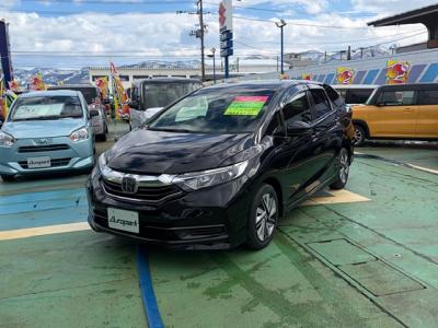 �V���g���@�V�����Îԁ@R1�N5����ϲŰ��ݼނŌ���^�ɡ�O������߰�޻޲݂Ȃǂ�ύX�������޾ݼݸ�(ڰ�ް��ڰ������ّ��Ǖtڰ�ް�ٰ��)���̗p�1.5L�ݼ�݂�7��AT�ŔR���25.2km/L��������e�́����ذ&�߯������������AC���d���i�[�ޱ�װ����ײ�޼���׽�ق����߼�݂́���ذ����پ��TV&�ޯ���ׁ�ETC���t���Ă��܂��I