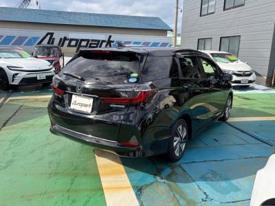 �V���g���@�V�����Îԁ@R1�N5����ϲŰ��ݼނŌ���^�ɡ�O������߰�޻޲݂Ȃǂ�ύX�������޾ݼݸ�(ڰ�ް��ڰ������ّ��Ǖtڰ�ް�ٰ��)���̗p�1.5L�ݼ�݂�7��AT�ŔR���25.2km/L��������e�́����ذ&�߯������������AC���d���i�[�ޱ�װ����ײ�޼���׽�ق����߼�݂́���ذ����پ��TV&�ޯ���ׁ�ETC���t���Ă��܂��I