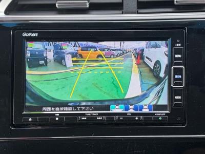 �V���g���@�V�����Îԁ@R1�N5����ϲŰ��ݼނŌ���^�ɡ�O������߰�޻޲݂Ȃǂ�ύX�������޾ݼݸ�(ڰ�ް��ڰ������ّ��Ǖtڰ�ް�ٰ��)���̗p�1.5L�ݼ�݂�7��AT�ŔR���25.2km/L��������e�́����ذ&�߯������������AC���d���i�[�ޱ�װ����ײ�޼���׽�ق����߼�݂́���ذ����پ��TV&�ޯ���ׁ�ETC���t���Ă��܂��I