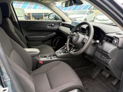 ���F�[���@�V�����Îԁ@R3�N4������������ݼޡ1.5L�ݼ�݂ɔ��d�Ƌ쓮�p��2Ӱ��ʲ��د�޼��т�V�̗p����R���WLTC22.0km/L������́����޾ݼݸ�(ڰ�ް�ٰ��)��LEDͯ��ײā�16�����Ё����AC�����ذ��F���˰����LED̫�ށ�ܲ�߰�ޱ����ق���߼�݂́�9�������پ��TV����ޑ����p��߼��PKG(�ޯ���ץ����ٽ���)���t���Ă��܂�!