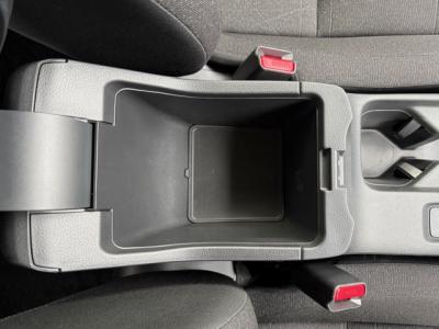 ���F�[���@�V�����Îԁ@R3�N4������������ݼޡ1.5L�ݼ�݂ɔ��d�Ƌ쓮�p��2Ӱ��ʲ��د�޼��т�V�̗p����R���WLTC22.0km/L������́����޾ݼݸ�(ڰ�ް�ٰ��)��LEDͯ��ײā�16�����Ё����AC�����ذ��F���˰����LED̫�ށ�ܲ�߰�ޱ����ق���߼�݂́�9�������پ��TV����ޑ����p��߼��PKG(�ޯ���ץ����ٽ���)���t���Ă��܂�!