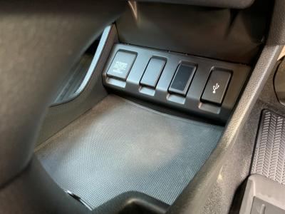 F[@VÎԁ@lCʲدĤؑւر4WDټĕt7ATR23.2km/L!H30N2ϲ݂Ō^ɂȂ聚LEDͯײĂ܂޻޲݂ύX޾ݼݸ(َxtڰްٰ)16ЁACذF˰̫ށܲ߰ޱޑSPL߯(ޯץETC)߼݂́ذپTVt!