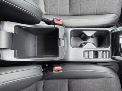 ���F�[���@�V�����Îԁ@R6�N4����ϲŰ��ݼޡ�����޻޲݂�ð����߂�ύX�1.5L�ݼ�݂ɔ��d�Ƌ쓮�p��2Ӱ��ʲ��د�޼��тŔR���WLTC22.0km/L������͍ŏ㋉��ڰ�ނŁ����޾ݼݸ�(ڰ�ް�ٰ��)��LEDͯ��ײā�18�����Ё����AC�����ذ��F���˰���������˰����LED̫�ށ�ܲ�߰�ޱ�������ܰ�ޯ��ޱ�ق���߼�݂́�9�������پ��TV�t!