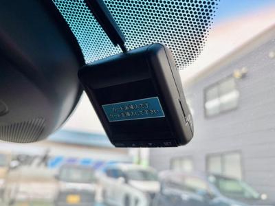 ���F�[���@�V�����Îԁ@�l�C��ʲ��د��4WD�1.5L�ݼ�݂�Ӱ��������ټ�ĕt7��AT�Ť�R���21.6km/L��ŏ㋉��ڰ�ނŁ�LEDײ�&̫�ށ�17�����Ё����޾ݼݸ�(ڰ�ް��ڰ��ڰ�ް�ٰ��)�����F۱�ްƯ��������ڻް���&˰�������AC��VSA�����ذ����ޑ���SPL�߯�(�ޯ���ץETC)��ܲ�߰�ޱ����Ȃǂ̂ق���߼�݂́�8�������پ��TV�t��!