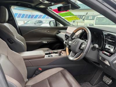 ���N�T�X�q�w�S�T�O���{�@�V�����Îԁ@R4�N11������������ݼޡ�ŏ㋉���ق���׸޲�ʲ��د�ޡ2.5�ݼ�݂ƑO��Ӱ���ŔR���WLTC18.8km/L��V��872.0���~�ő����́�14�������پ��TV��360����ׁ��S�Ȋv��ܰ��ā���g�����ā�ڰ�ް�ٰ��C����ܰ�ޯ��ޱ�������˰����21�����Ё�LEDͯ��ײĂق���߼�݂́���ٰ�11���~��ϰ����ݿ�27.9���~���t���Ă��܂�!