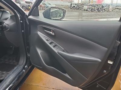 �l�`�y�c�`�Q�@�V�����Îԁ@R1�N9������е����MAZDA2�ɉ���������è��i-STOP�t1.5L�ݼ�݂�6�����ς𓋍ڂ��R��WLTC20.3
�q/L�I���ʎd�l�ԂŁ�ڰ�ް��ڰ���360����ׁ���Ű�ݻ������ذ&�߯�����ā���Ĵ��݁�IR&UV��Ķ�׽�ق���߼�݂́���ذ��ށ��پ��TV&DVD��ETC���t���Ă��܂��