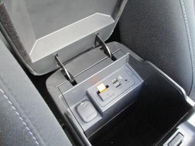 �l�`�y�c�`�U�Z�_���@�V�����Îԁ@���ނ��ׯ�޼��߾��ݡ�����STOP�t�ݼ�݂�����ټ�ĕt6��AT�ŔR��WLTC15.0km/L������́����ذ&�߯�����ā�LEDͯ��ײā����AC��17�����Ё��ޯ���ׁ��ٰ��C���è��ڰ���ͯ�ޱ����ި���ڲ�ق���߼�݂́���ذ��ށ�ETC�t��!