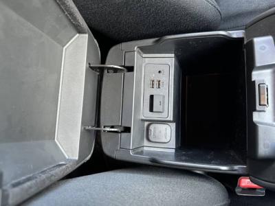 �l�`�y�c�`�U���S���@�V�����Îԁ@���ނ��ׯ�޼���ܺ�ݡ�����STOP�t�ݼ�݂�����ټ�ĕt6��AT�ŔR��WLTC15.0km/L������́���ܰ��ā�F���˰���������˰����ڰ�ް�ٰ��C�����ذ&�߯�����ā�LEDͯ��ײā����AC��17�����Ё��ޯ���ׁ�ͯ�ޱ����ި���ڲ�ق���߼�݂́���ذ��ށ�ETC�����ں�t��!