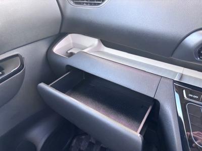 �f���J�~�j�@�V�����Îԁ@R5�N5���ɐV������L�X�����Ɨ͋��������Z������������ݢ��ض��̖����������y���߰ʲ�ܺ�ݡ
���޴ݼ�݂Ƽ����ʲ��د�ނŔR���17.5km/L������́�ϲ�߲ۯ�(����َx���tڰ�ް�ٰ��)��������ܰ�ײ���ޱ���׳����ޭ������LEDͯ��ײā�F���˰����15�����Ё����ذ�����AC������ڰ���Ȃǂ𑕔��OP�װ�̱�����ذ�(\33000)�ł�!