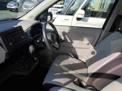 ���j���S���@�V�����Îԁ@H31�N3�����޲�ނƋ�����������ݼޡ�����β���ް������΂�����݂��g�塽ϰļ����ʲ��د�ނƐV�^i-STOP�t�ݼ�݂��̗p���R���WLTC18.2km/L���e����(ڰ�ް��ڰ�)����ڽ���d���i�[�ޱ�װ��VDC������h�~�����ļ��˰���Ȃǂ̂ق���߼�݂́�CD���߁�ETC�t��!