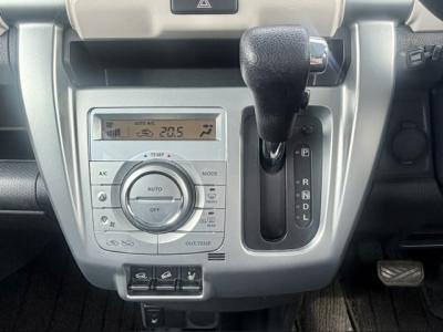 �t���A�N���X�I�[�o�[�@�V�����Îԁ@ʽװ�����ޔšS������ނƱ����STOP�ŔR���30.4km/L�������e�́�ڰ�ް��ڰ���߰ā����ذ&�߯�����������Ĵ��݁����˰����˰���ޱ�װ��ESP������h�~��15�����Ђق���߼�݂́���ذ����پ��TV&�ޯ���ׁ�ETC���v����Ķ�ް�Ȃǂ𑕔���l�C��߼�ݶװ�̐ԍ�°��!