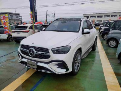 �x���c�f�k�d�S�T�O���@�V�����Îԁ@7�l��荂��SUV�R5�N9����ϲ��݂��ĊO�ς�ύX������^�ɡ�V��ڰ��450��(�V��1510���~)��3L�ި�������ނ�ISGϲ���ʲ��د�ނ�V�̗p������́���ٰ́�AMGײݴ���ر��21�����Ё�12.3�������پ��TV&360����ׁ����ҽ�����ށ��v��ܰ&��g�����ā�ڰ�ް�ٰ��C��LEDͯ��ײā����ذ����������ܰ�ޯ��ޱ��ETC�Ȃǡ
