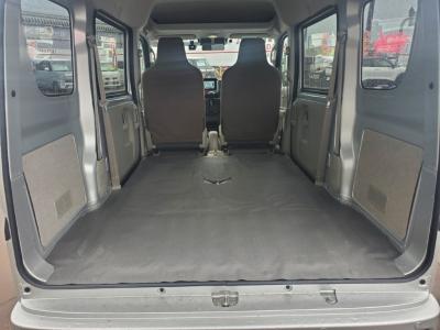 �~�j�L���u�o���@�V�����Îԁ@���بV�̎O�H�šR6�N3����ϲŰ��ݼނ�CVT���ς�V���ڂ������STOP�ƂŔR���WLTC16.4km/L��V���Ɂ���ڰ�LSD��2WD����4WD�LOCK4WD�𽲯��I���\��3Ӱ��4WD���̗p��ق������́��ϰ�ުݼ���ڰ���������ܰ����ށ���ڽ����ײ�޼���׽��USB�d���ق���߼�݂́���ذ���1���TV&�ޯ���ׁ�ETC�����ں���t���Ă��܂��