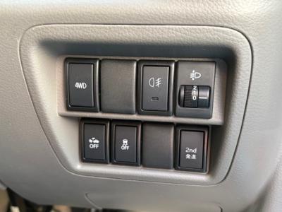 �X�N�����@�V�����Îԁ@���ب�����ޔš5�����ςŔR���19.0km/L!�����ؑւ����߰����4WD��㋉��ڰ�ނŁ��ޭ�ٶ����ڰ���߰ā���ܰ����ށ���ڽ����ײ�޼���׽���d���i�[�ޱ�װ(˰���t)��̧��د���Đ��n�������|���Լ�Ăق���߼�݂́�CD���߁�ETC�t��!