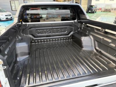 �g���C�g���@�V�����Îԁ@R6�N2��������{��14�N�Ԃ�ɔ̔����ꂽ�ײ�ݡW���ނ�5�l���Ť2.4L�ި�������޴ݼ�݂�6��AT�𓋍ڡ�����́�9�������پ��TV��360���׳���������e-����(ڰ�ް��ڰ��ڰ�ް�ٰ��)��LEDͯ��ײā��v��ܰ���&˰����18�����Ё��ޯ��ײŰ�Ȃǂ𑕔����߼�ݶװ���߰��ܲ�!