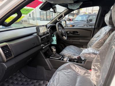 �g���C�g���@�V�����Îԁ@R6�N2��������{��14�N�Ԃ�ɔ̔����ꂽ�ײ�ݡW���ނ�5�l���Ť2.4L�ި�������޴ݼ�݂�6��AT�𓋍ڡ�����́�9�������پ��TV��360���׳���������e-����(ڰ�ް��ڰ��ڰ�ް�ٰ��)��LEDͯ��ײā��v��ܰ���&˰����18�����Ё��ޯ��ײŰ�Ȃǂ𑕔����߼�ݶװ���߰��ܲ�!