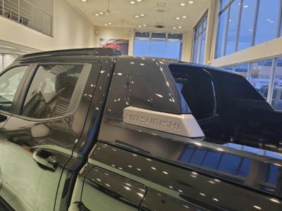 �g���C�g���@�V�����Îԁ@R6�N2��������{��14�N�Ԃ�ɔ̔����ꂽ�ײ�ݡW���ނ�5�l���Ť2.4L�ި�������޴ݼ�݂�6��AT�𓋍ڡ�����́�9�������پ��TV��360���׳���������e-����(ڰ�ް��ڰ��ڰ�ް�ٰ��)��LEDͯ��ײā��v��ܰ���&˰����18�����Ё��ޯ��ײŰ�Ȃǂ𑕔��