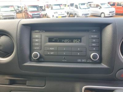 �L�����o���@�V�����Îԁ@R4�N2����ϲŰ��ݼނŎԖ������݂ɕύX��V�^2.4L�ި�������޴ݼ�݂�7��AT��V���ڡ����̪�����ƭ��١6�l������߂ő����́��ϰ�ުݼ���ڰ�����ڽ����ܰ����ނق���߼�݂́�����n�d�l(���˰���F���˰����d���i�[ү��ޱ�װ&�װ˰��)����ײ�޼�&�ײ�ޑ���׽���Ը�װ��CD���߁�ETC�Ȃǂ��t���Ă��܂��