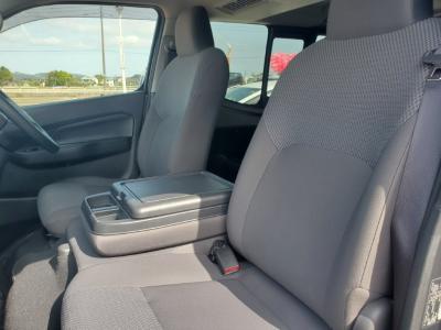 �L�����o���@�V�����Îԁ@R4�N2����ϲŰ��ݼނŎԖ������݂ɕύX��V�^2.4L�ި�������޴ݼ�݂�7��AT��V���ڡ����̪�����ƭ��١6�l������߂ő����́��ϰ�ުݼ���ڰ�����ڽ����ܰ����ނق���߼�݂́�����n�d�l(���˰���F���˰����d���i�[ү��ޱ�װ&�װ˰��)����ײ�޼�&�ײ�ޑ���׽���Ը�װ��CD���߁�ETC�Ȃǂ��t���Ă��܂��