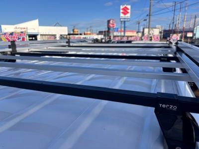 �L�����o���@�V�����Îԁ@R4�N2����ϲŰ��ݼނŎԖ������݂ɕύX��V2.4L�ި�������޴ݼ�݂�7��AT��V���ڡ����̪�����ƭ��١3�l���5�ޱ���߂ő����́��ϰ�ުݼ���ڰ�����ڽ����ܰ����ނق���߼�݂́�����n�d�l(���˰���F���˰����d���i�[ү��ޱ�װ&�װ˰��)����ײ�޼���׽��̷ٰ�ر��CD���߁�ETC�Ȃǂ��t���Ă��܂��