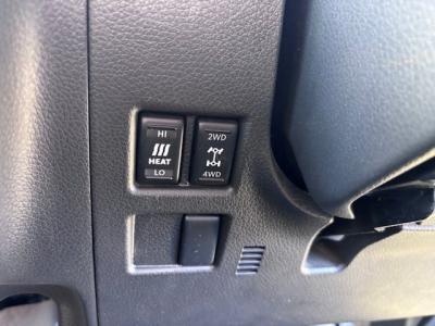 �L�����o���@�V�����Îԁ@R4�N2����ϲŰ��ݼނŎԖ������݂ɕύX��V2.4L�ި�������޴ݼ�݂�7��AT��V���ڡ����̪�����ƭ��١3�l���5�ޱ���߂ő����́��ϰ�ުݼ���ڰ�����ڽ����ܰ����ނق���߼�݂́�����n�d�l(���˰���F���˰����d���i�[ү��ޱ�װ&�װ˰��)����ײ�޼���׽��̷ٰ�ر��CD���߁�ETC�Ȃǂ��t���Ă��܂��