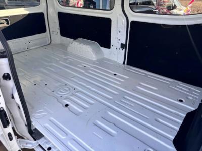 �L�����o���@�V�����Îԁ@R4�N2����ϲŰ��ݼނŎԖ������݂ɕύX��V2.4L�ި�������޴ݼ�݂�7��AT��V���ڡ����̪�����ƭ��١3�l���5�ޱ���߂ő����́��ϰ�ުݼ���ڰ�����ڽ����ܰ����ނق���߼�݂́�����n�d�l(���˰���F���˰����d���i�[ү��ޱ�װ&�װ˰��)����ײ�޼���׽��̷ٰ�ر��CD���߁�ETC�Ȃǂ��t���Ă��܂��