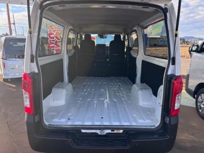 �L�����o���@�V�����Îԁ@R4�N2����ϲŰ��ݼނŎԖ������݂ɕύX��V2.4L�ި�������޴ݼ�݂�7��AT��V���ڡ����̪�����ƭ��١3�l���5�ޱ���߂ő����́��ϰ�ުݼ���ڰ�����ڽ����ܰ����ނق���߼�݂́�����n�d�l(���˰���F���˰����d���i�[ү��ޱ�װ&�װ˰��)����ײ�޼���׽��̷ٰ�ر��CD���߁�ETC�Ȃǂ��t���Ă��܂��