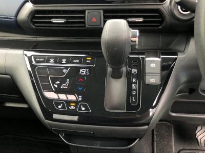 fCY@VÎԁ@2ڂͼʲدނ̗pV^ݼ&CVTŔRJC08Ӱ25.4km/Lʲ̏㋉قŁ߲ۯ(ڰްڰَxtڰްٰ)׳ޭLEDͯײā&14Ёd߰ݸޑ߼݂́ذپTVETCtĂ܂