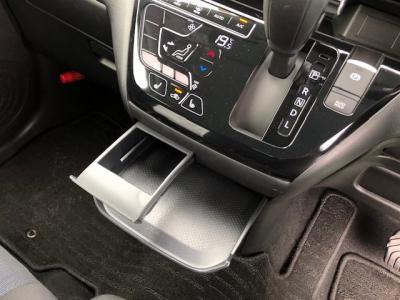 fCY@VÎԁ@2ڂͼʲدނ̗pV^ݼ&CVTŔRJC08Ӱ25.4km/Lʲ̏㋉قŁ߲ۯ(ڰްڰَxtڰްٰ)׳ޭLEDͯײā&14Ёd߰ݸޑ߼݂́ذپTVETCtĂ܂